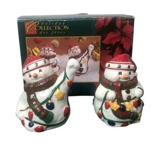 HOLIDAY  Collection Snowmen Salt & Pepper Shakers